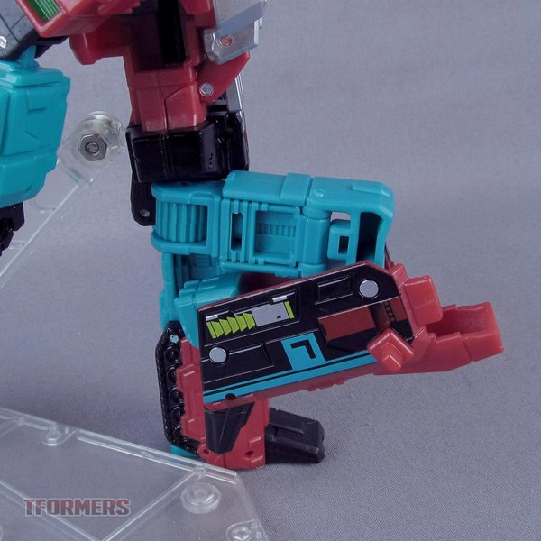 Deluxe Perceptor Convex   TFormers Titans Return Wave 4 Gallery 061 (61 of 185)